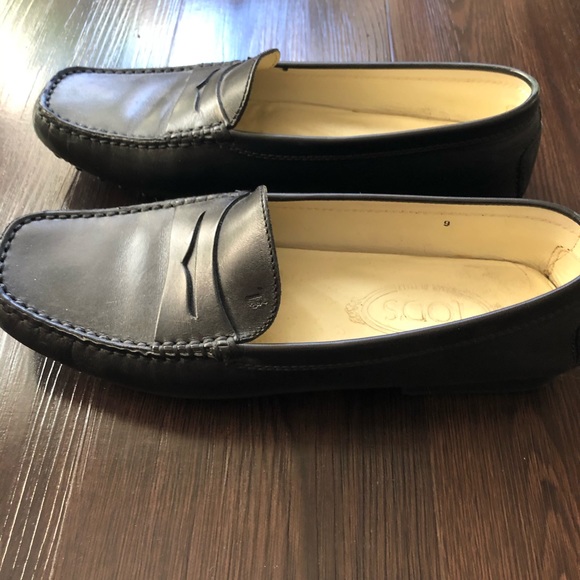 Tod’s Black Loafers Size 9 - Picture 2 of 5